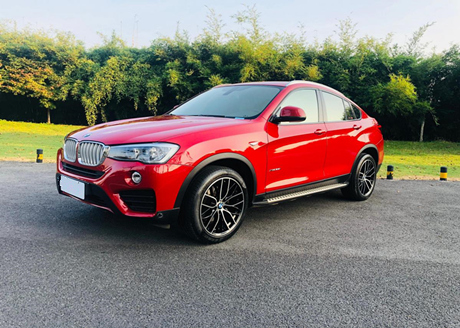 La estructura del chasis del BMW X4 importado