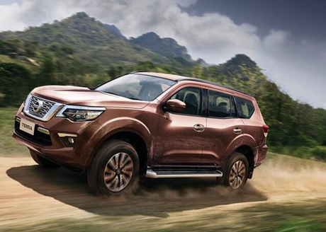 Tras recorrer 40.000 kilómetros durante 3 años, el Nissan Terra llega al concesionario para su mantenimiento